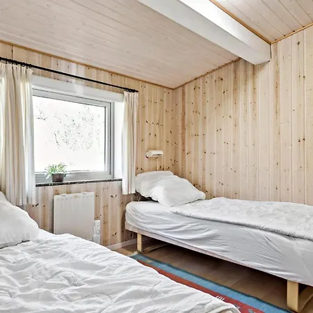 Vakantiehuis 2 Bedroom Gorgeous In